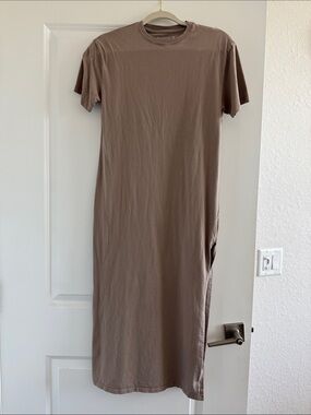 Abercrombie & Fitch Taupe Midi T-Shirt Dress